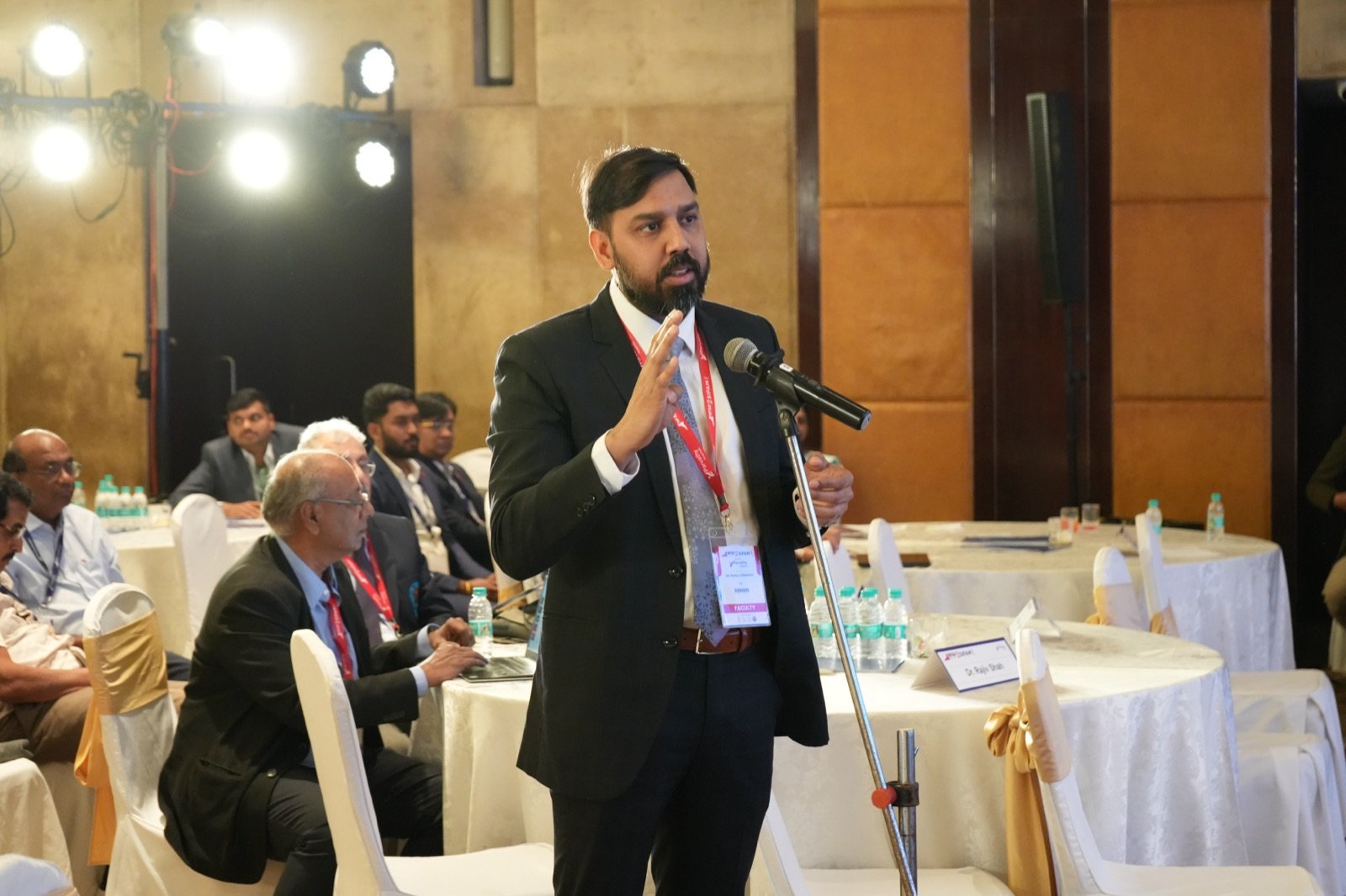 Dr. Rahul Upadhyay giving expert comments at the Chennai National Foot & Ankle Summit
